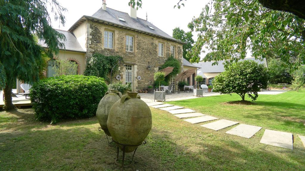 Les Demeures De Marie Bed & Breakfast Pacé Exterior foto